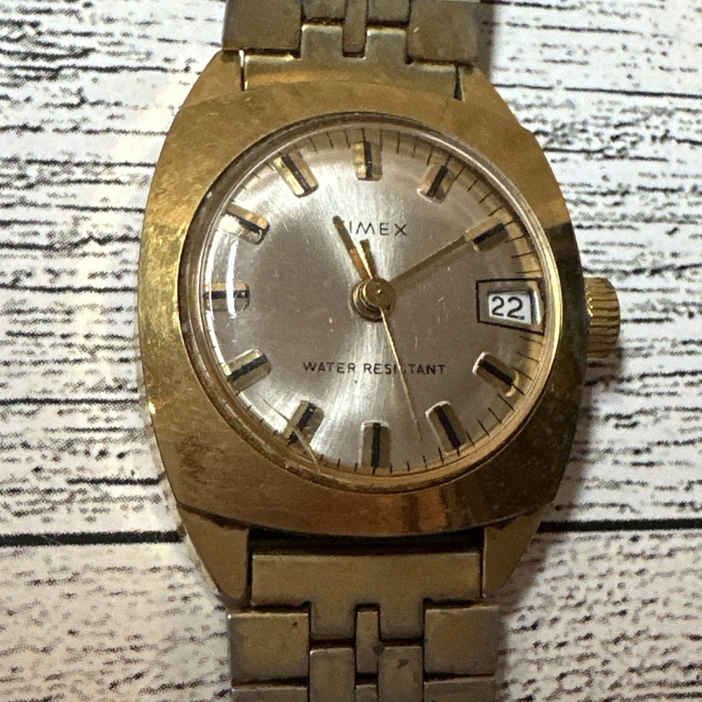 Vintage Timex Watch Women Date Gold Tone 25mm Water Resistant Manual *Untested*
